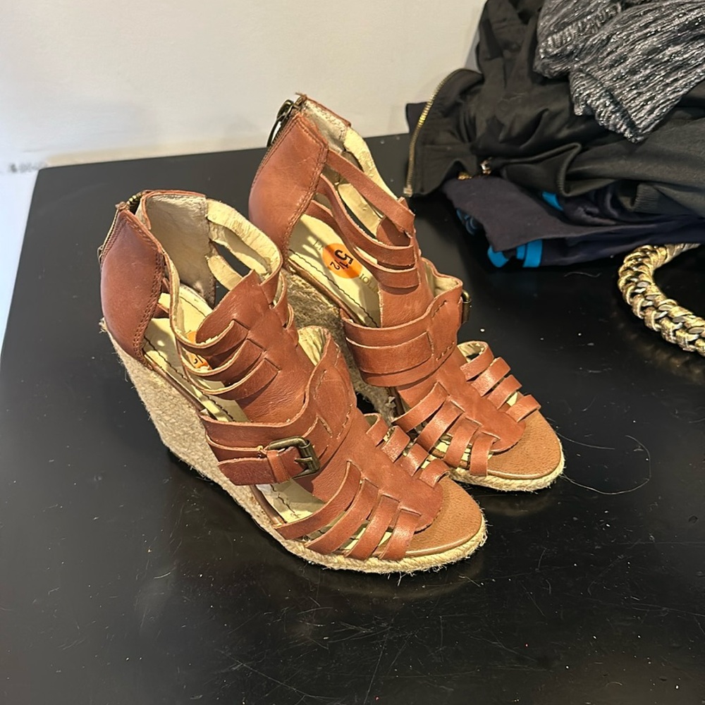 Enzo brand tan leatherr wedges